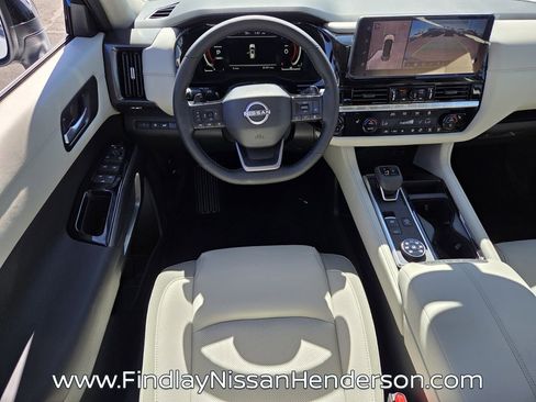 New 2026 Nissan Pathfinder SL AWD/4WD image 10