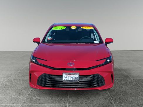 Used 2025 Toyota Camry LE image 8