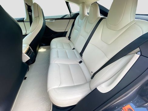 Used 2018 Tesla Model S 75D AWD/4WD image 24