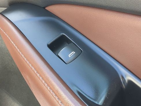 Used 2021 Buick Enclave Avenir w/ Avenir Technology Package image 42