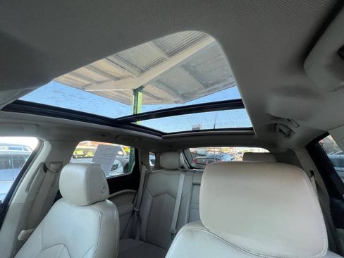 Used 2012 Cadillac SRX Luxury AWD/4WD image 23