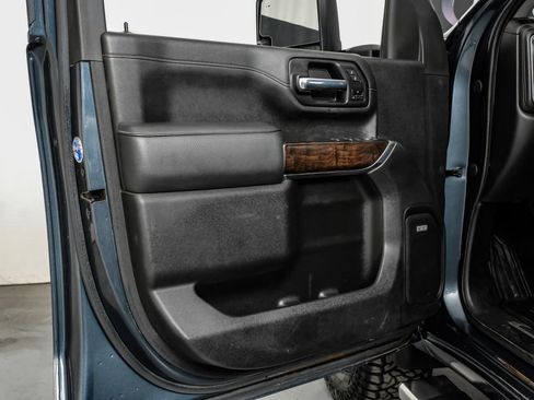 Used 2020 GMC Sierra 3500 Denali w/ Denali Ultimate Package image 39