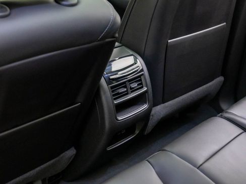 New 2026 Cadillac XT5 Sportv w/ LPO, Floor Liner Package AWD/4WD image 20