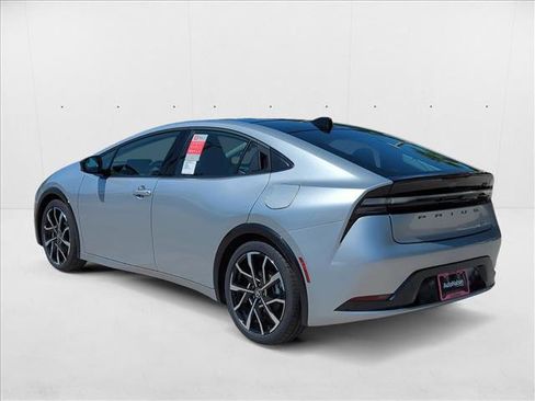 New 2026 Toyota Prius Plug-In Hybrid image 7