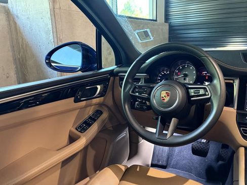Certified 2023 Porsche Macan S AWD/4WD image 19