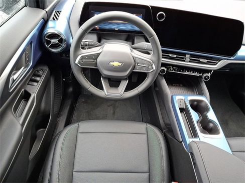 New 2026 Chevrolet Equinox EV LT image 7