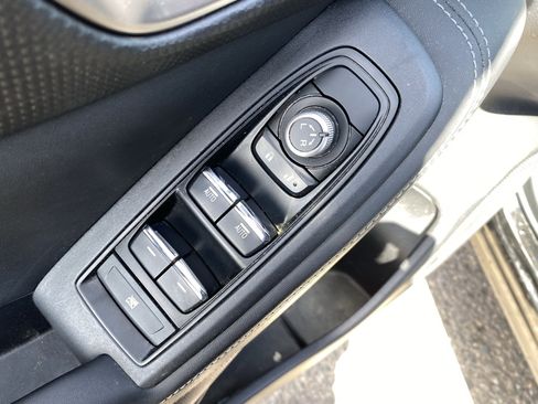 Used 2019 Subaru Forester Limited AWD/4WD image 19