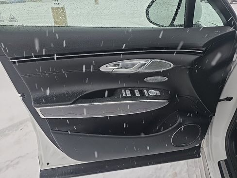 Used 2023 Genesis GV70 2.5T Advanced w/ Advanced Package image 18