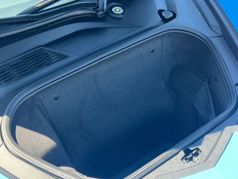 Used 2021 Chevrolet Corvette Stingray Preferred Cpe w/ Z51 Performance Package RWD image 41