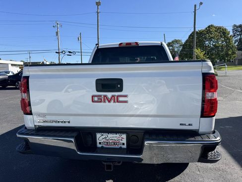 Used 2018 GMC Sierra 1500 SLE w/ SLE Value Package AWD/4WD image 6
