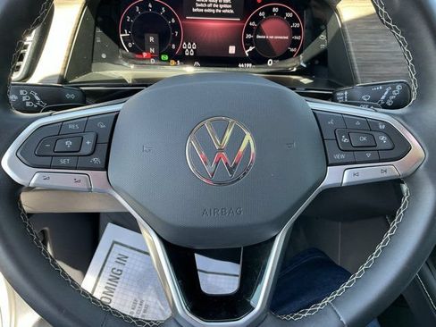 Used 2024 Volkswagen Atlas SEL AWD/4WD image 33