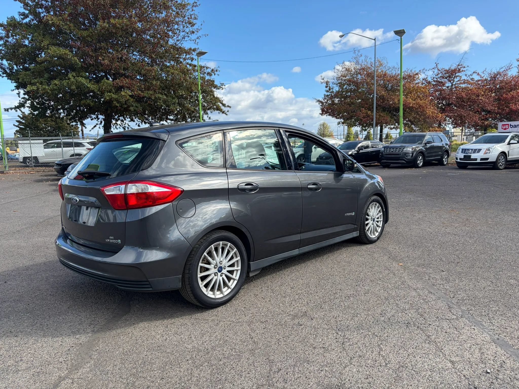 Used 2015 Ford C-MAX SE w/ Winter Package FWD image 3