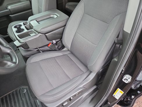 Used 2023 Chevrolet Silverado 1500 Custom image 13