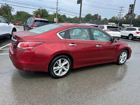 Used 2014 Nissan Altima 2.5 SL w/ Technology Package FWD image 6