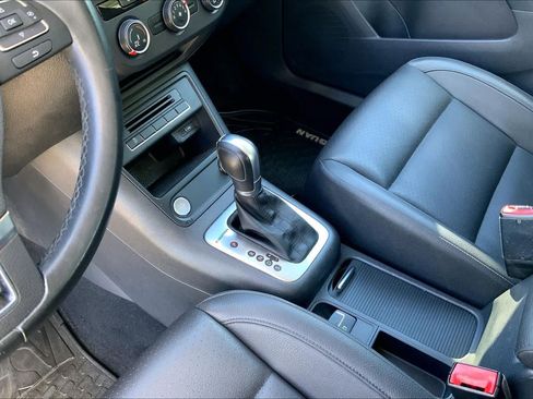 Used 2016 Volkswagen Tiguan S AWD/4WD image 17