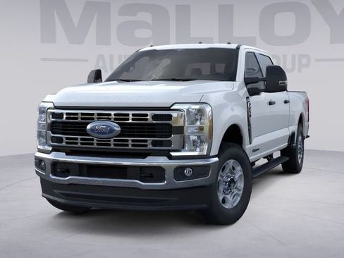 New 2026 Ford F250 XLT w/ FX4 Off-Road Package AWD/4WD image 2