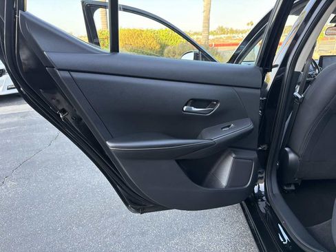 Used 2021 Nissan Sentra SV FWD image 23