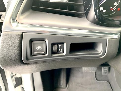 Used 2021 Cadillac XT5 Luxury image 29