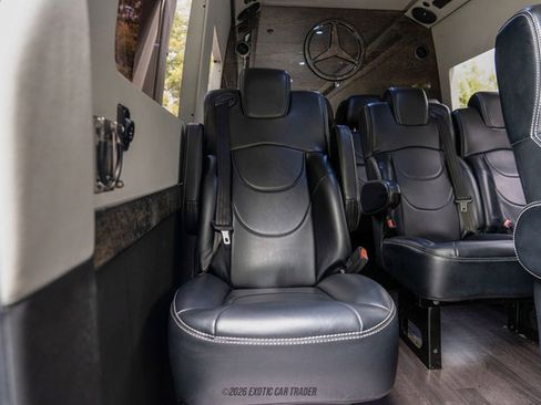 Used 2017 Mercedes-Benz Sprinter 3500 image 60