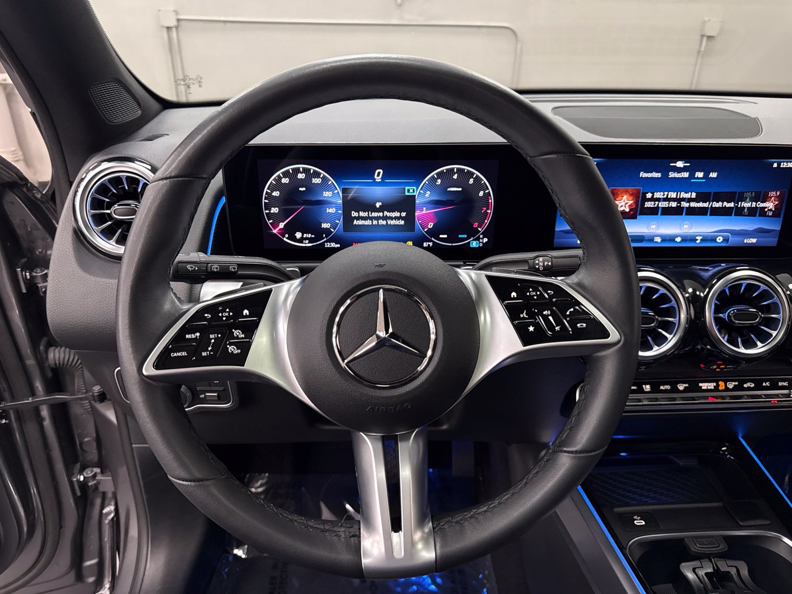 Used 2026 Mercedes-Benz GLB 250 image 21