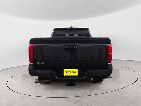 Used 2025 Toyota Tacoma SR5 AWD/4WD image 4
