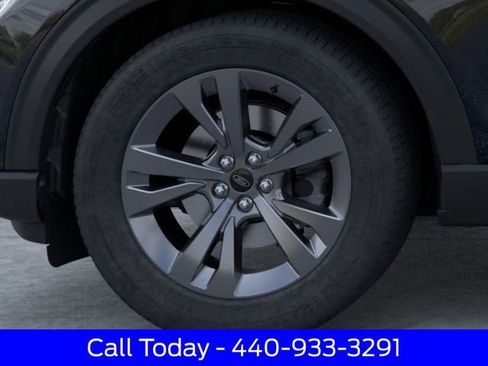 New 2026 Ford Explorer Active w/ Active Comfort Package image 22