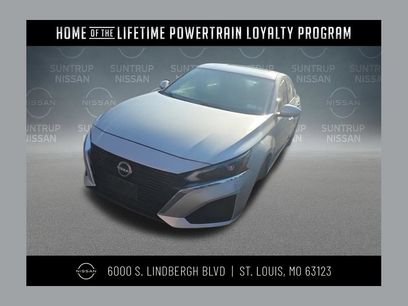 Used 2023 Nissan Altima 2.5 SV w/ SV Premium Package