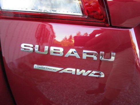 Used 2018 Subaru Outback 2.5i Limited image 19