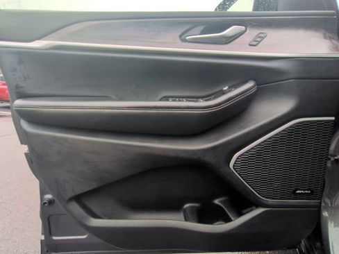 Used 2021 Jeep Grand Cherokee L Limited image 23