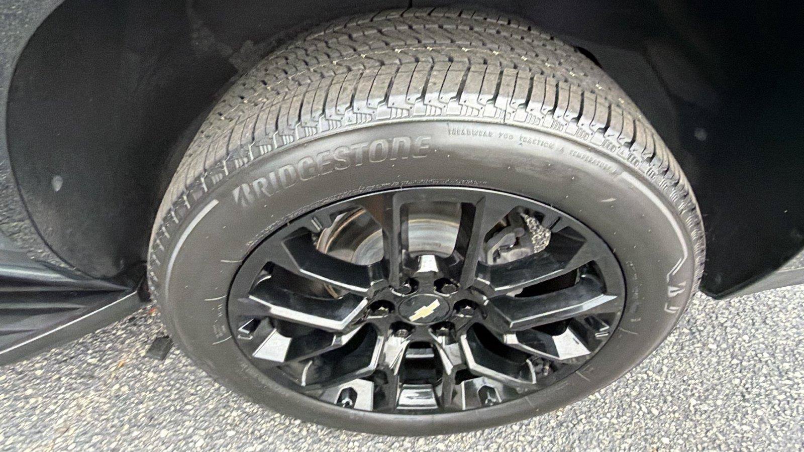Used 2022 Chevrolet Tahoe RST w/ Luxury Package AWD/4WD image 13