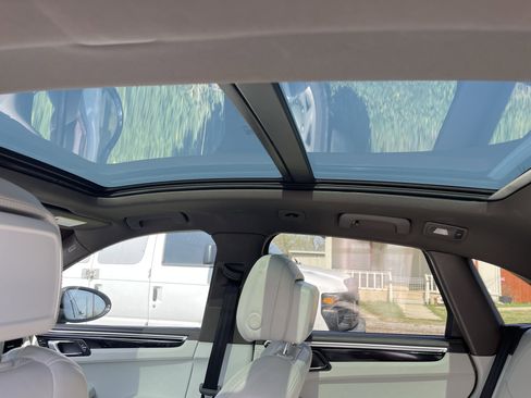 Used 2017 Porsche Macan S image 27