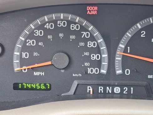 Used 1999 Ford Expedition 4WD image 4