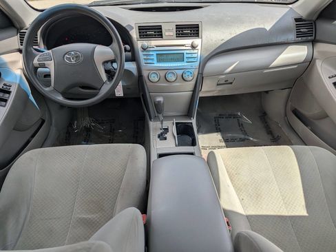 Used 2009 Toyota Camry LE FWD image 16