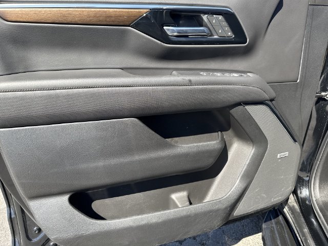 Certified 2025 Chevrolet Tahoe High Country AWD/4WD image 21