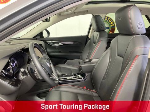 Used 2023 Buick Envision Essence w/ Sport Touring Package AWD/4WD image 11