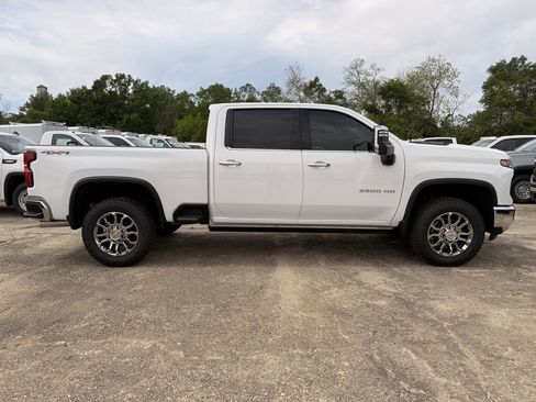New 2026 Chevrolet Silverado 2500 LTZ w/ LTZ Plus Package AWD/4WD image 6