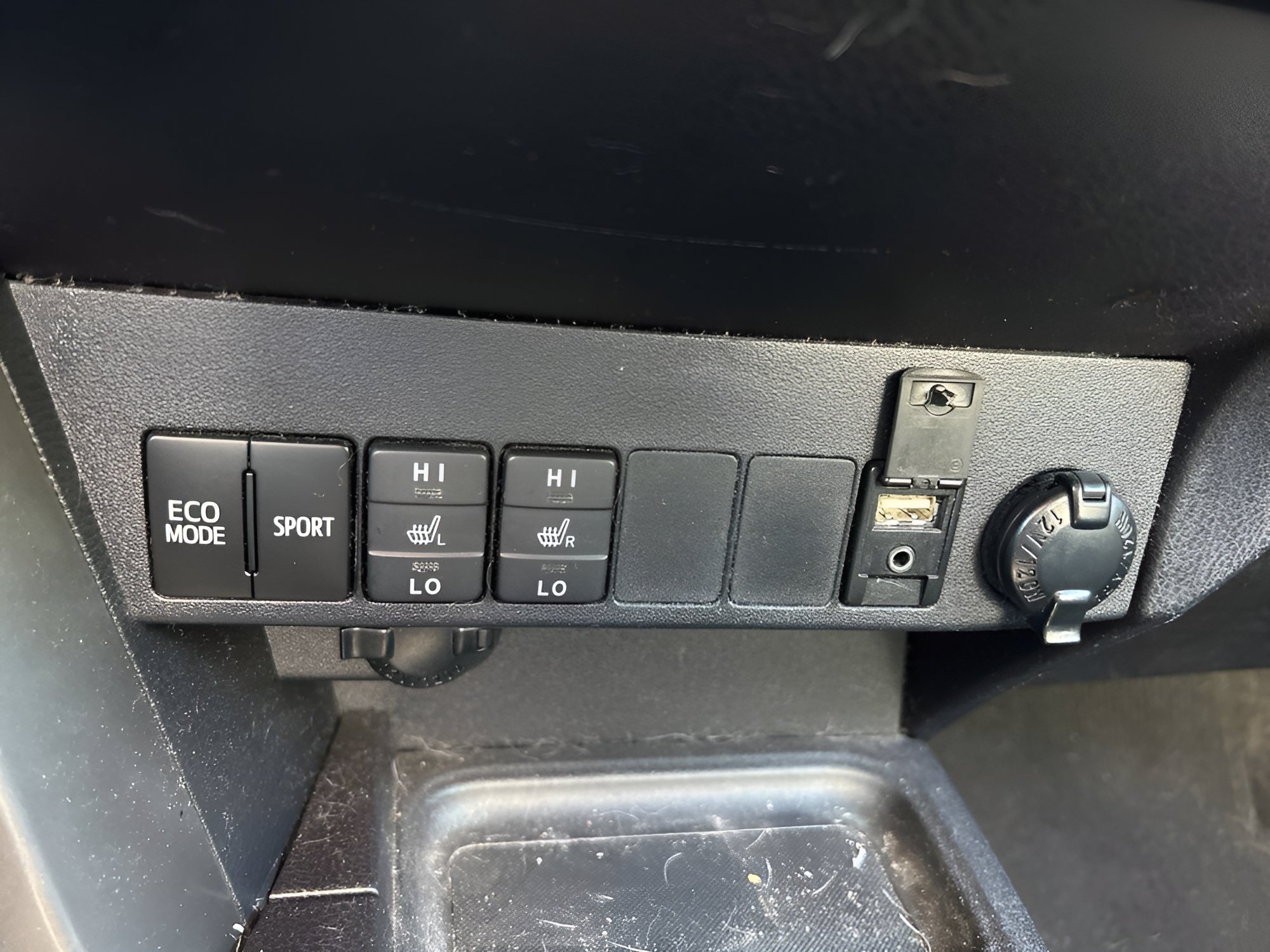 Used 2016 Toyota RAV4 SE AWD/4WD image 30