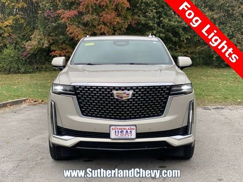 Used 2021 Cadillac Escalade Premium Luxury w/ LPO, Illumination Package image 2