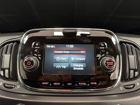 Used 2018 FIAT 500 e w/ Esport Package FWD image 21