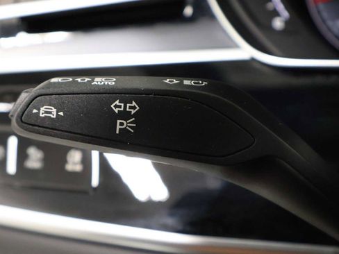 Used 2025 Audi A8 L 3.0T AWD/4WD image 29