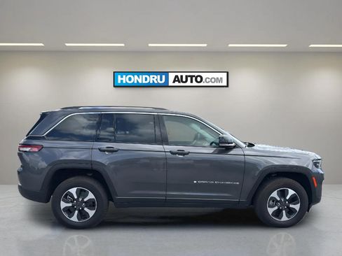 Used 2024 Jeep Grand Cherokee Limited 4xe w/ Trailer Tow Package AWD/4WD image 6