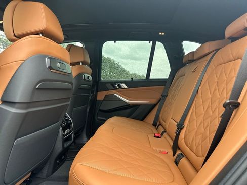 New 2026 BMW X5 M60i w/ Executive Package AWD/4WD image 17