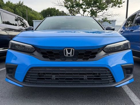 Used 2022 Honda Civic Sport image 2