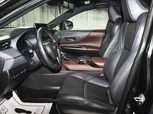 Used 2023 Toyota Venza Limited AWD/4WD image 45