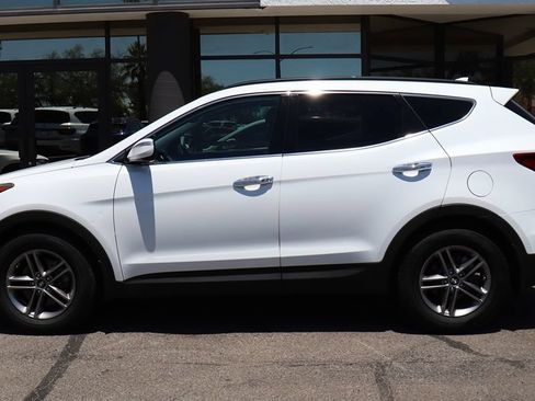 Used 2017 Hyundai Santa Fe Sport FWD image 8
