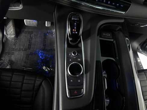 Used 2023 Cadillac Escalade V AWD/4WD image 19