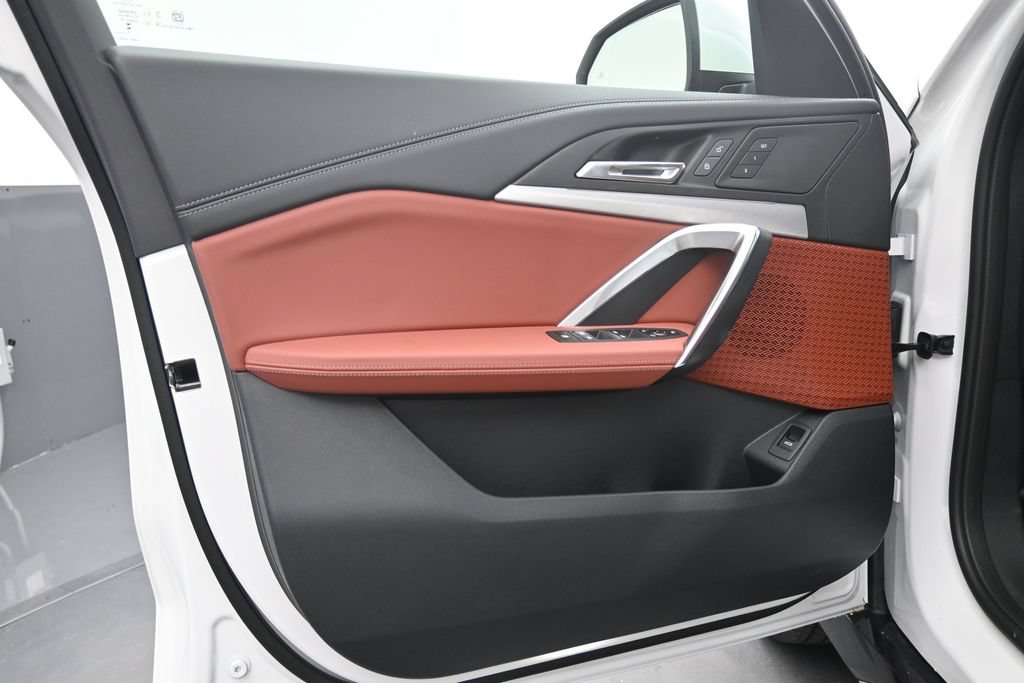 New 2027 BMW X1 xDrive28i AWD/4WD image 5