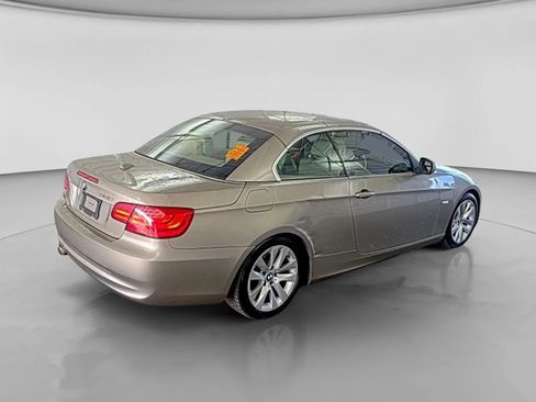 Used 2011 BMW 328i Convertible RWD image 3