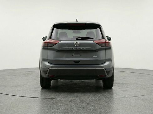 Used 2025 Nissan Rogue SV image 7