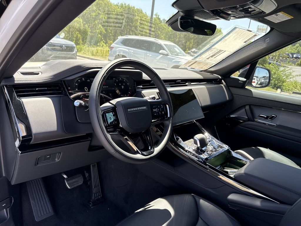New 2025 Land Rover Range Rover Sport Dynamic SE AWD/4WD image 11